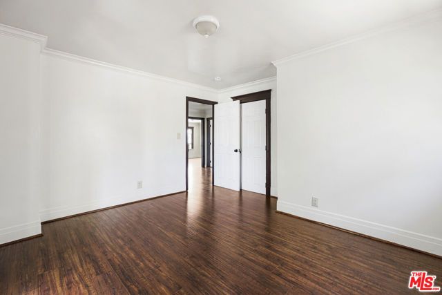1825 S Oxford Avenue, Los Angeles, CA 90006