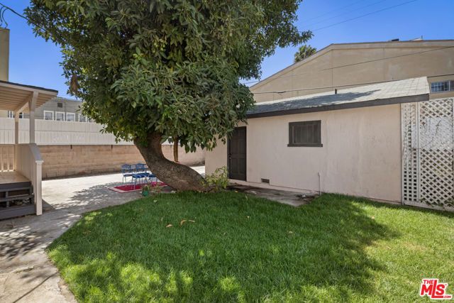 1825 S Oxford Avenue, Los Angeles, CA 90006