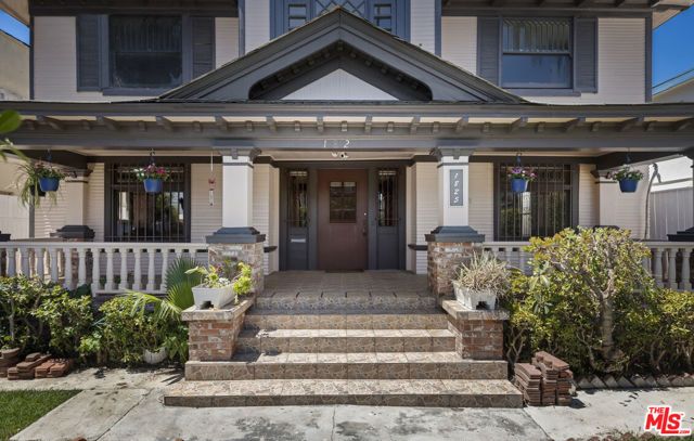 1825 S Oxford Avenue, Los Angeles, CA 90006