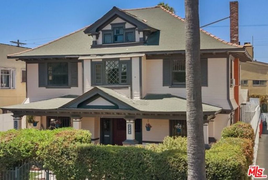 1825 S Oxford Avenue, Los Angeles, CA 90006