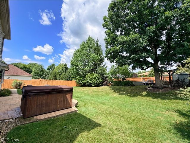 2975 Vincent Drive, Seven Hills, OH 44131