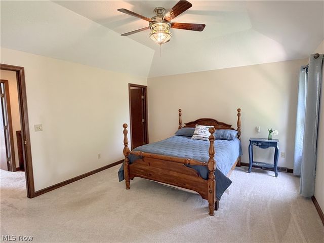 2975 Vincent Drive, Seven Hills, OH 44131