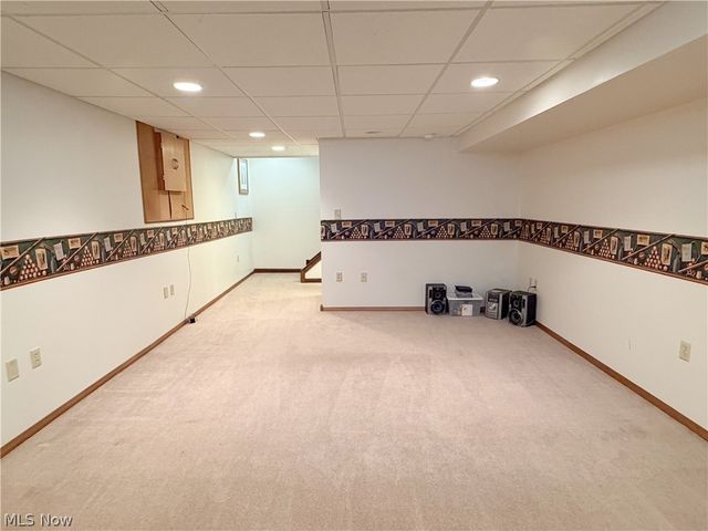 2975 Vincent Drive, Seven Hills, OH 44131