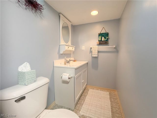 2975 Vincent Drive, Seven Hills, OH 44131