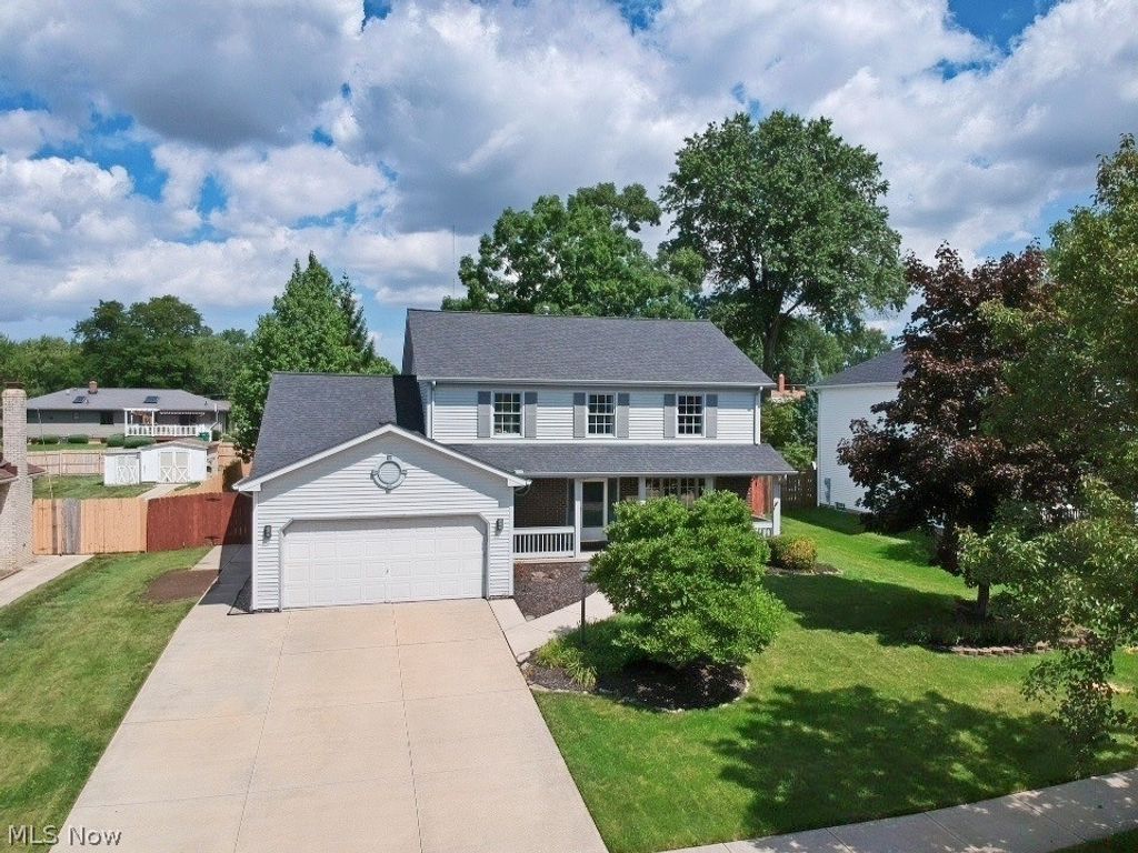 2975 Vincent Drive, Seven Hills, OH 44131