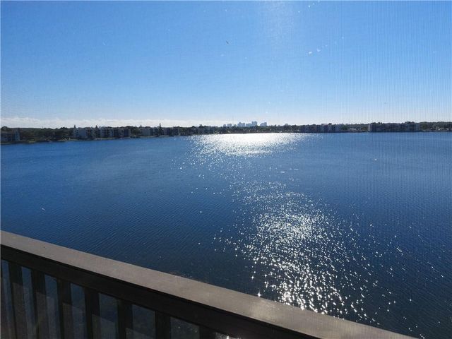 105 Lake Emerald Drive 502, Oakland Park, FL 33309