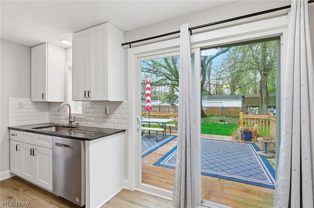 121 Beck Road, Avon Lake, OH 44012