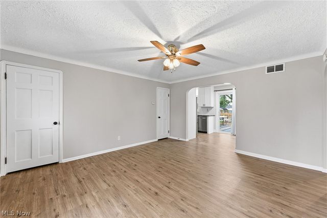 121 Beck Road, Avon Lake, OH 44012