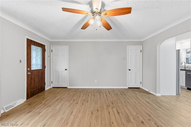 121 Beck Road, Avon Lake, OH 44012