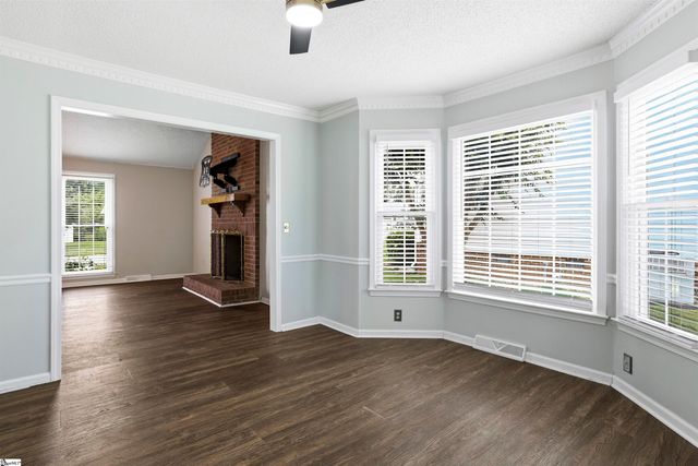 114 Fairview Place, Greer, SC 29651