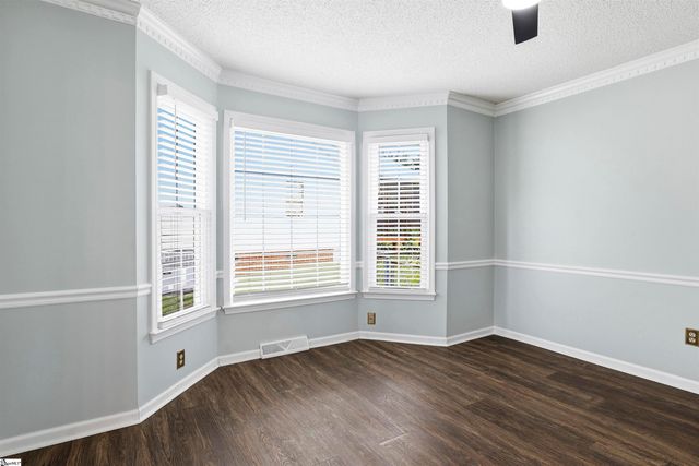 114 Fairview Place, Greer, SC 29651