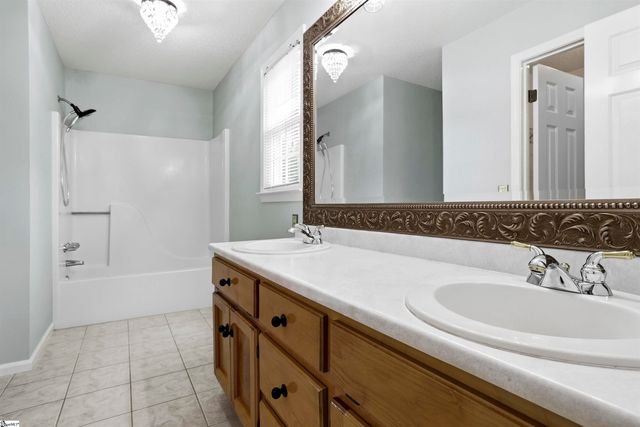 114 Fairview Place, Greer, SC 29651
