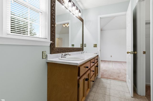114 Fairview Place, Greer, SC 29651