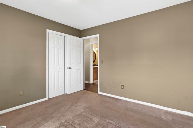 114 Fairview Place, Greer, SC 29651