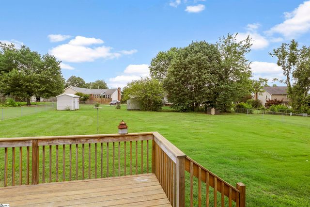 114 Fairview Place, Greer, SC 29651