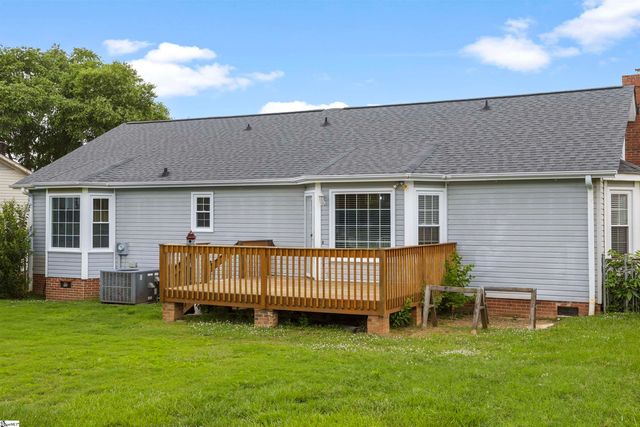 114 Fairview Place, Greer, SC 29651