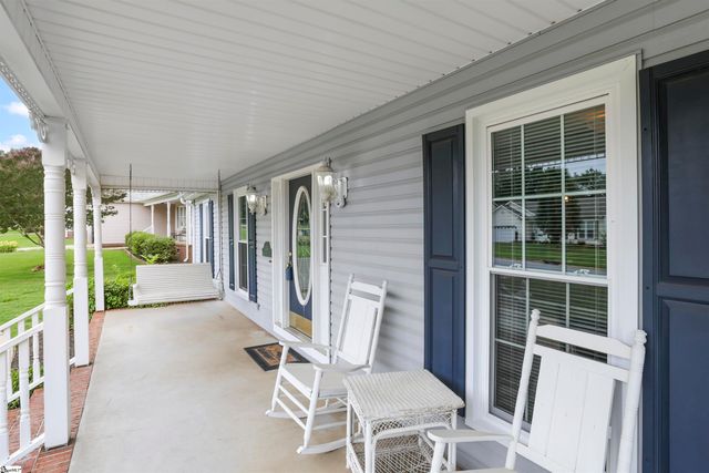 114 Fairview Place, Greer, SC 29651