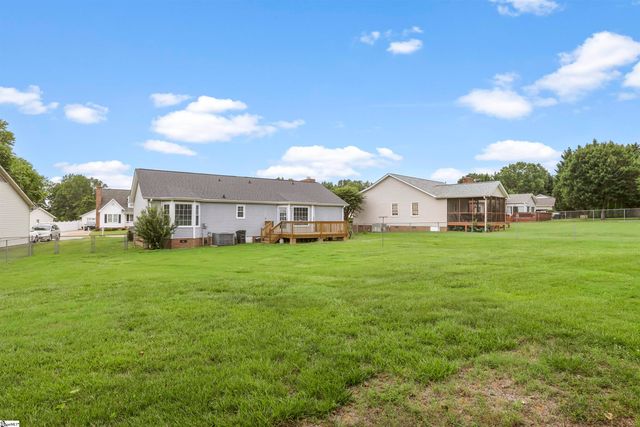 114 Fairview Place, Greer, SC 29651