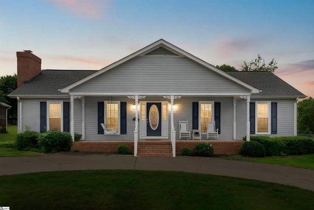114 Fairview Place, Greer, SC 29651