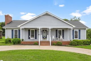 114 Fairview Place, Greer, SC 29651