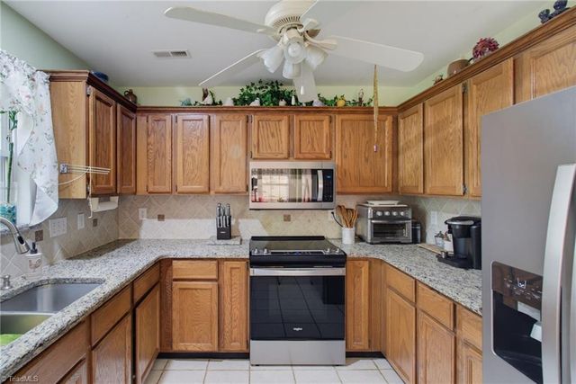 1000 Hastings Hill Road, Kernersville, NC 27284