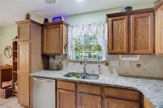 1000 Hastings Hill Road, Kernersville, NC 27284