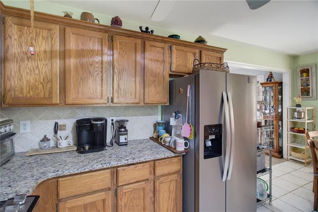 1000 Hastings Hill Road, Kernersville, NC 27284