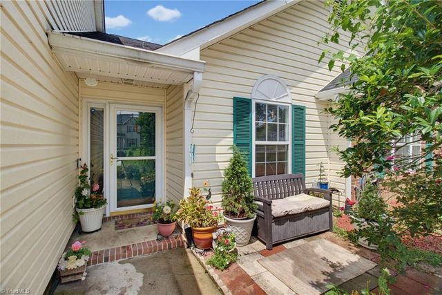 1000 Hastings Hill Road, Kernersville, NC 27284