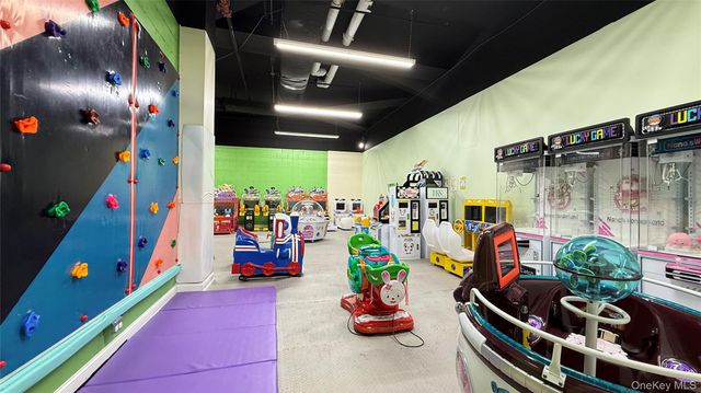 9501 37th Avenue CA, Jackson Heights, NY 11372