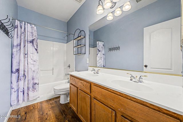 711 N PHEASANT Drive, Gilbert, AZ 85234