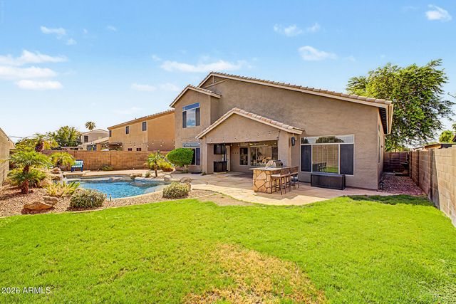 711 N PHEASANT Drive, Gilbert, AZ 85234