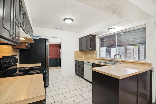 1102 Alexandria Avenue, Garland, TX 75040