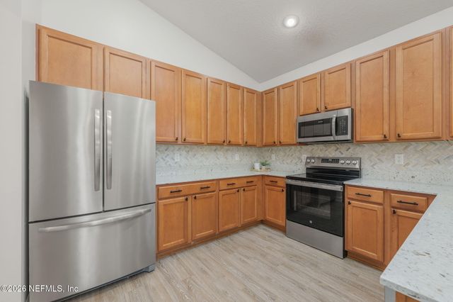 2028 TRAILING PINES Way, Fleming Island, FL 32003