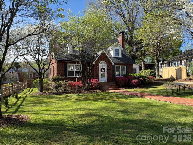 110 Lincoln Avenue, Marion, NC 28752