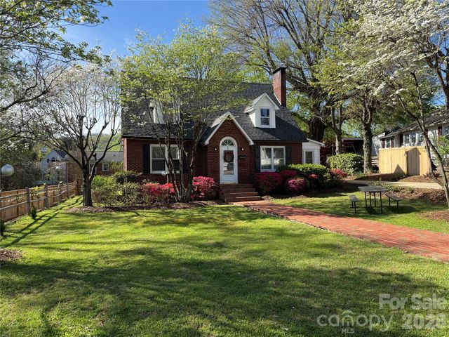 110 Lincoln Avenue, Marion, NC 28752