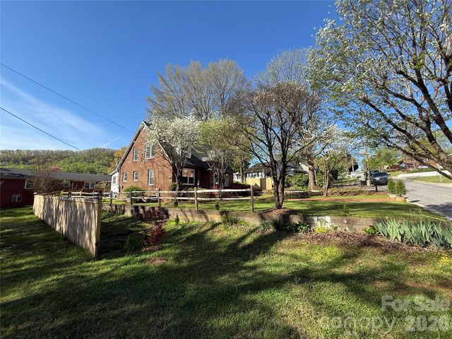 110 Lincoln Avenue, Marion, NC 28752