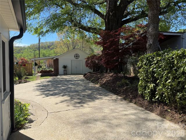 110 Lincoln Avenue, Marion, NC 28752