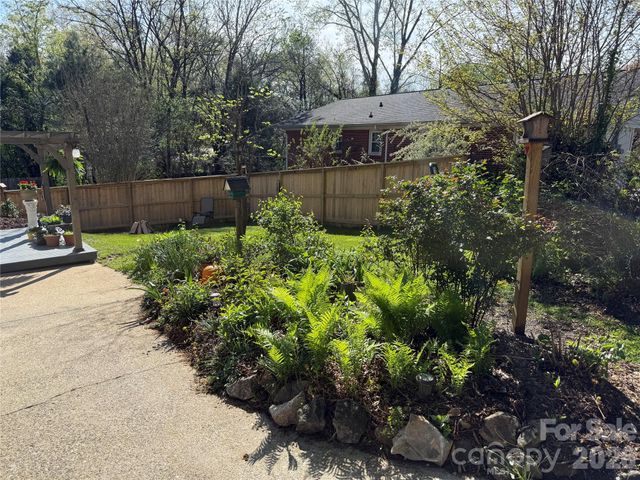 110 Lincoln Avenue, Marion, NC 28752