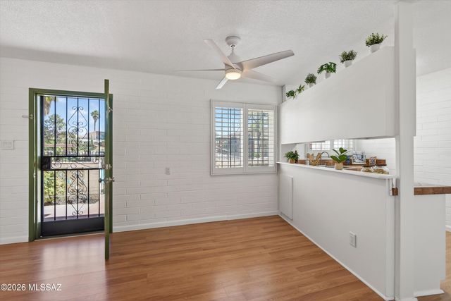 5901 N Oracle Rd Apt 24, Tucson, AZ 85704