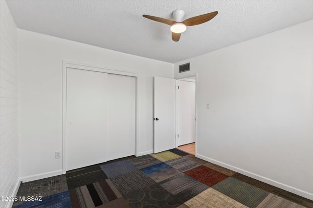 5901 N Oracle Rd Apt 24, Tucson, AZ 85704