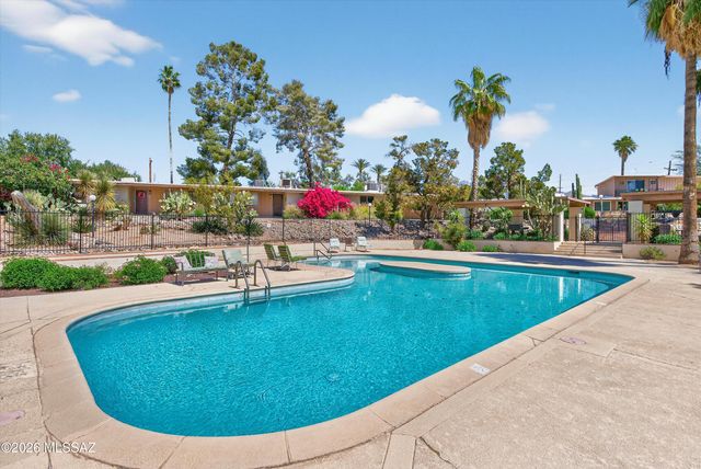 5901 N Oracle Rd Apt 24, Tucson, AZ 85704