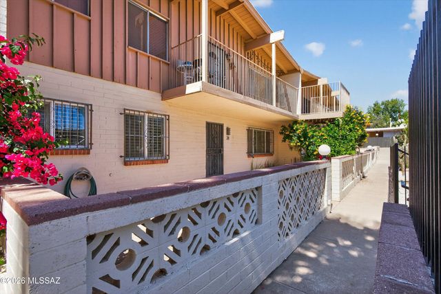 5901 N Oracle Rd Apt 24, Tucson, AZ 85704