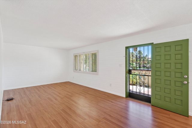 5901 N Oracle Rd Apt 24, Tucson, AZ 85704