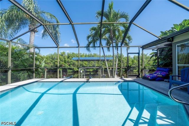 1805 Everest PKWY, Cape Coral, FL 33904