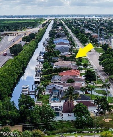 1805 Everest PKWY, Cape Coral, FL 33904