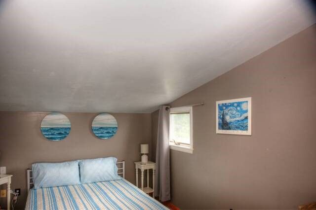 32 Fifth Avenue, Charlestown, RI 02813