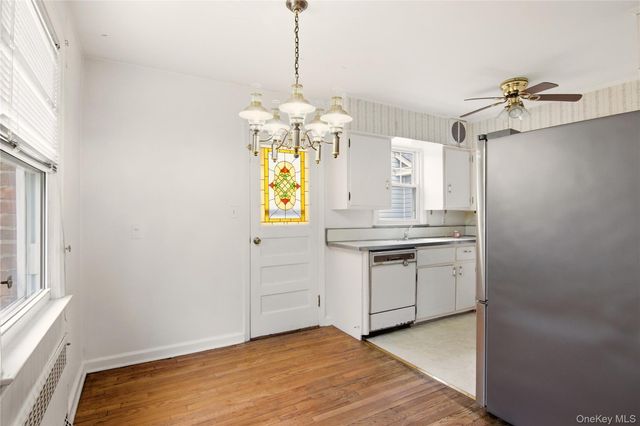 15 Geranium Avenue, Floral Park, NY 11001