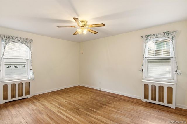 15 Geranium Avenue, Floral Park, NY 11001