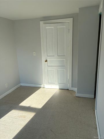 1214 Root Street, Flint, MI 48503