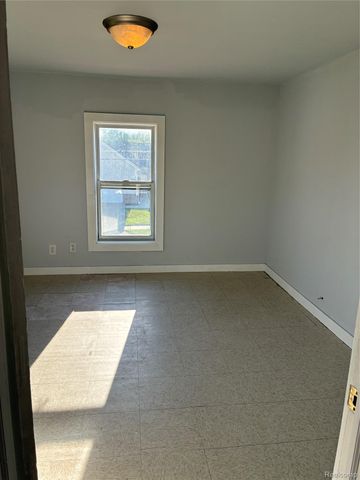 1214 Root Street, Flint, MI 48503